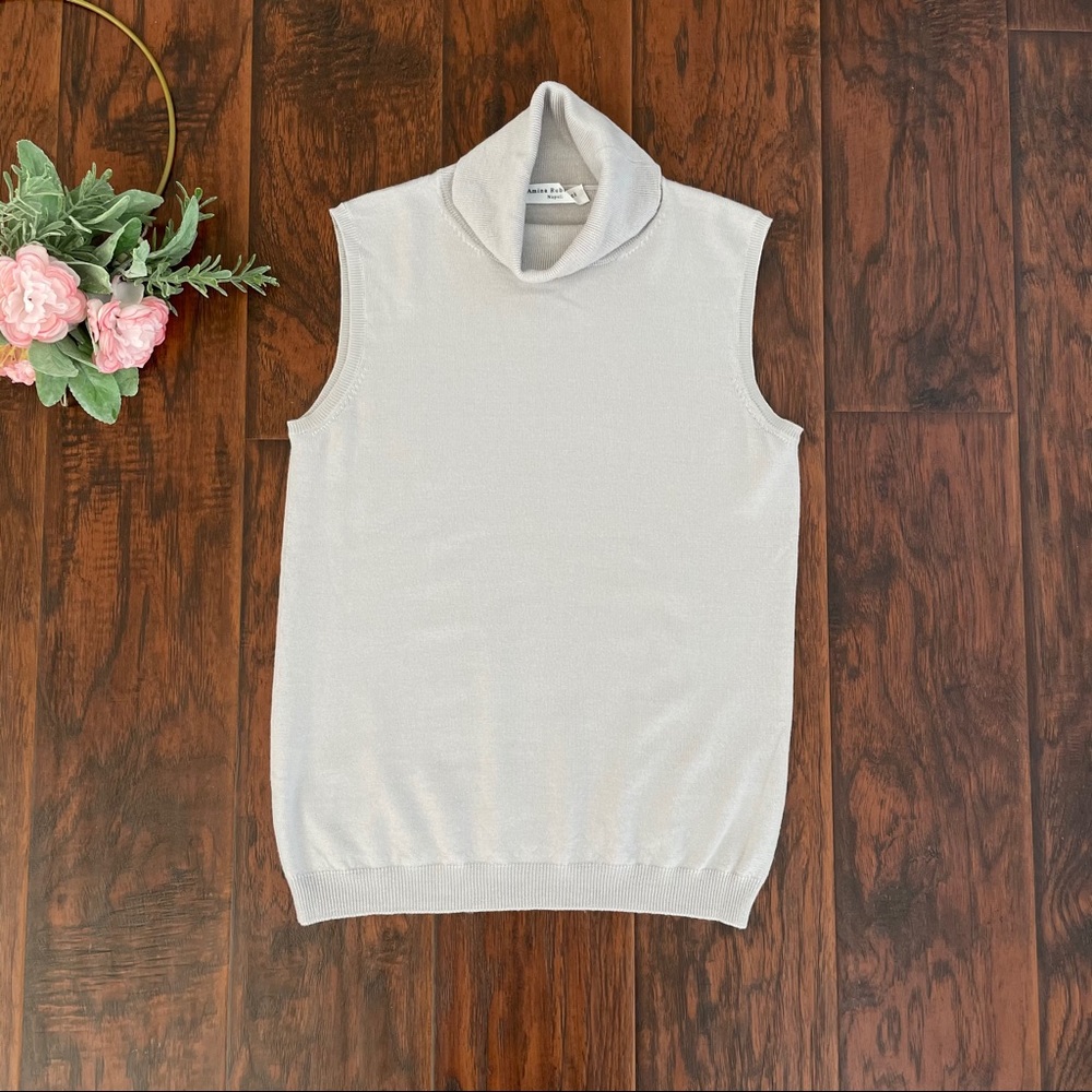 Amina Rubinacci Turtleneck Sleeveless Wool Top